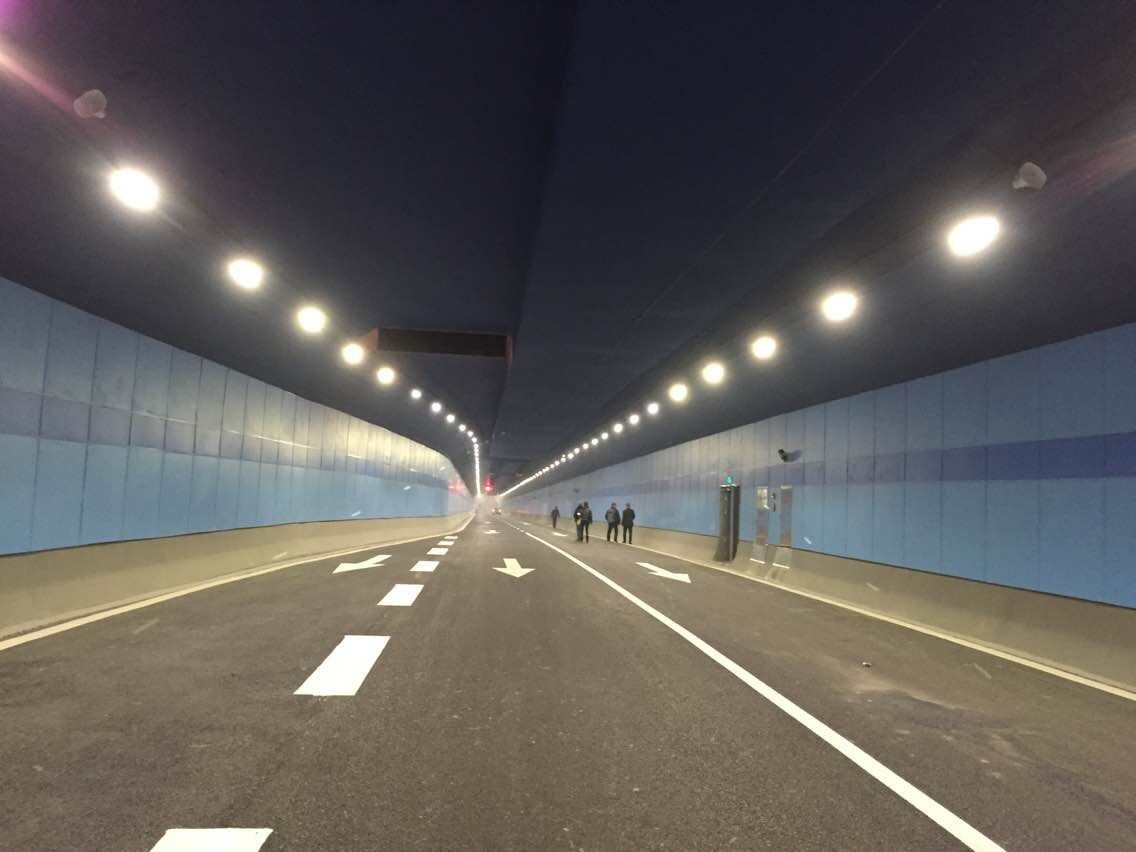 现代公路隧道装饰板材——隧道防火板
